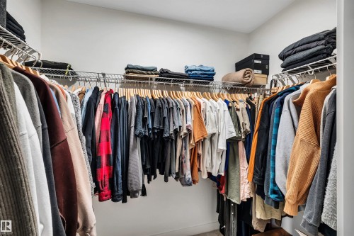 5480 Kootook Road, Edmonton, AB - Indoor With Storage