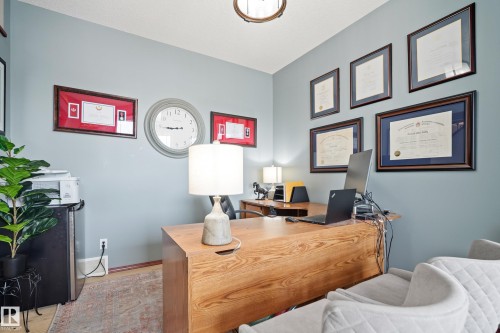 Office with baseboards - 19 Rosemount Boulevard, Beaumont, AB - Indoor