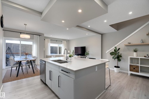 197 Larch Crescent, Leduc, AB - Indoor Photo Showing Kitchen With Double Sink