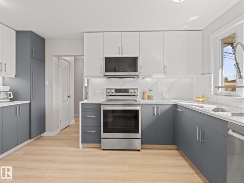 9311 169 Street, Edmonton, AB - Indoor Photo Showing Kitchen