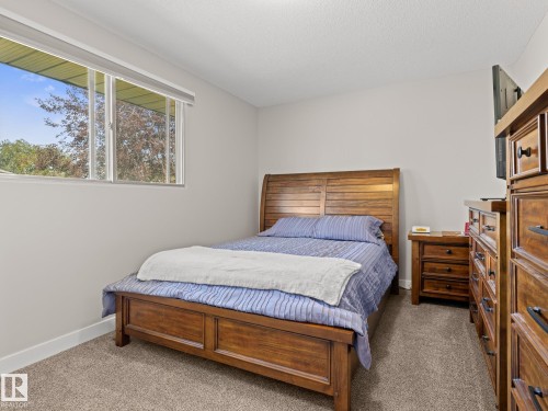 9311 169 Street, Edmonton, AB - Indoor Photo Showing Bedroom