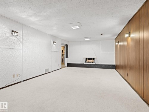 9311 169 Street, Edmonton, AB - Indoor Photo Showing Other Room