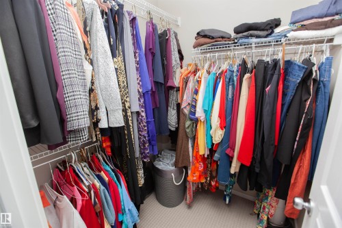 2902 Maple Way, Edmonton, AB - Indoor With Storage