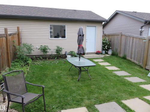2902 Maple Way, Edmonton, AB - Outdoor