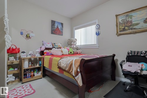 3244 18 Street, Edmonton, AB - Indoor Photo Showing Bedroom