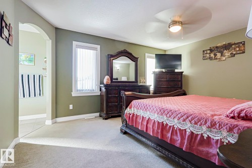 3244 18 Street, Edmonton, AB - Indoor Photo Showing Bedroom