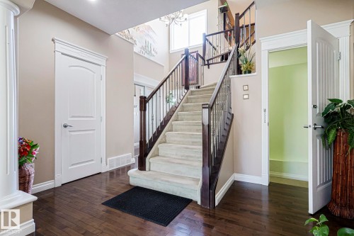 3244 18 Street, Edmonton, AB - Indoor Photo Showing Other Room