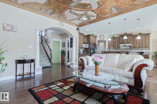 3244 18 Street, Edmonton, AB - Indoor Photo Showing Living Room