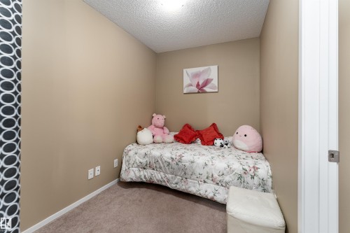 111 5370 Chappelle Road, Edmonton, AB - Indoor Photo Showing Bedroom