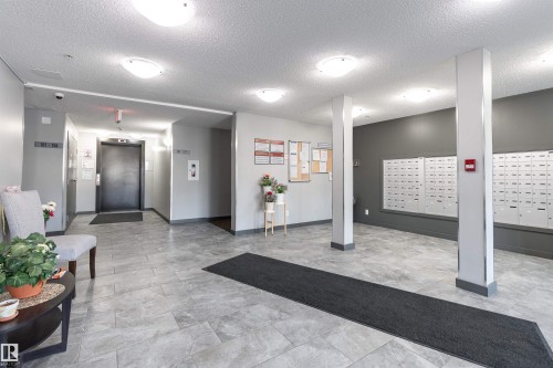 111 5370 Chappelle Road, Edmonton, AB - Indoor Photo Showing Other Room
