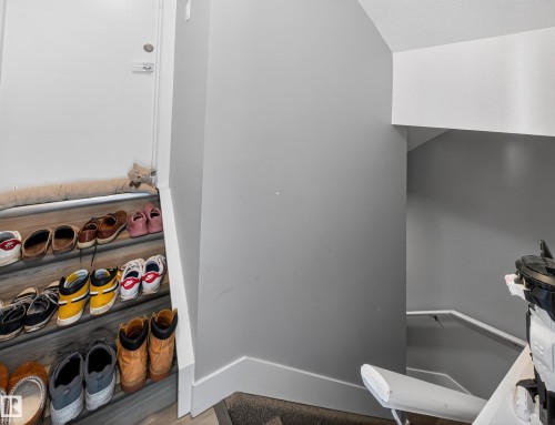 Interior space featuring baseboards - 9358 Pear Link Link, Edmonton, AB - Indoor