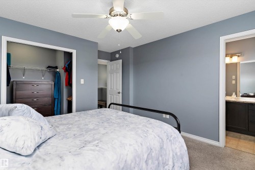3772 Weidle Crescent, Edmonton, AB - Indoor Photo Showing Bedroom