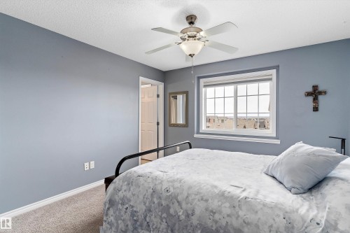 3772 Weidle Crescent, Edmonton, AB - Indoor Photo Showing Bedroom