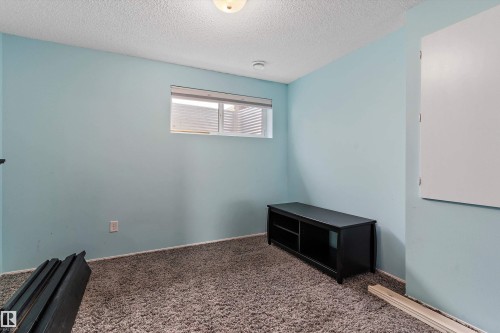 3772 Weidle Crescent, Edmonton, AB - Indoor Photo Showing Other Room