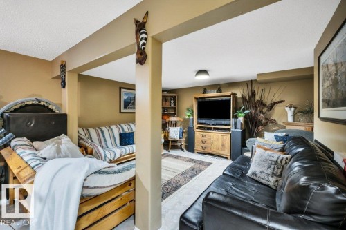 1314 George Close, Edmonton, AB - 