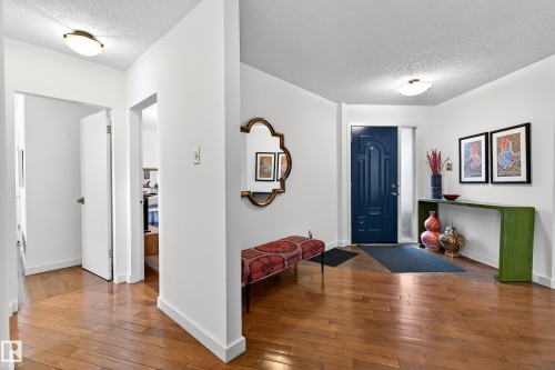 11627 76 Avenue, Edmonton, AB - Indoor Photo Showing Other Room