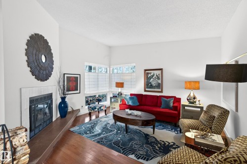 11627 76 Avenue, Edmonton, AB - Indoor Photo Showing Living Room With Fireplace