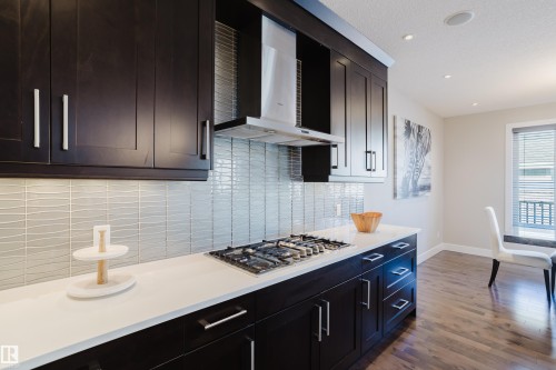 1088 Hope Road, Edmonton, AB - Indoor Photo Showing Kitchen With Upgraded Kitchen