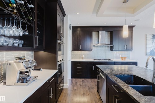 1088 Hope Road, Edmonton, AB - Indoor Photo Showing Kitchen With Upgraded Kitchen