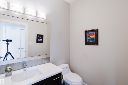 1088 Hope Road, Edmonton, AB - Indoor Photo Showing Bathroom