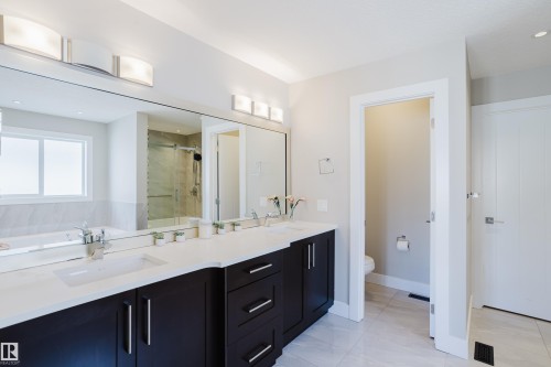 1088 Hope Road, Edmonton, AB - Indoor Photo Showing Bathroom