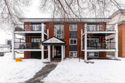 7 10525 83 Avenue  Edmonton, AB T6E 2E1