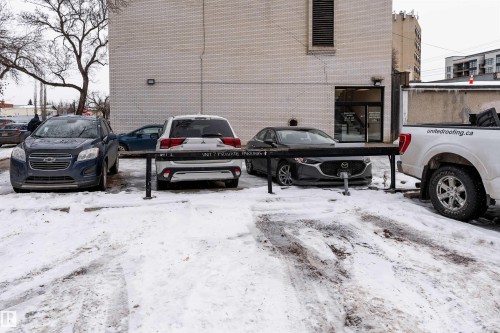 View of parking - 7 10525 83 Avenue, Edmonton, AB - Outdoor