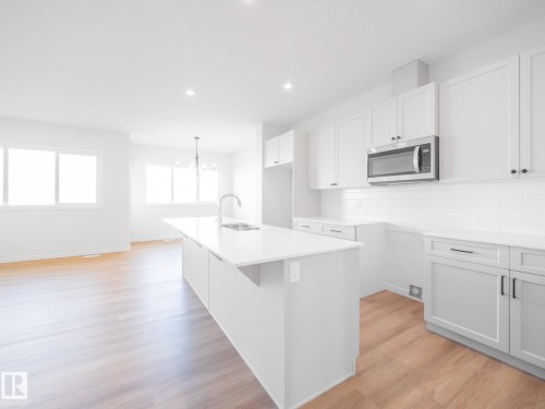 19422 22A Avenue, Edmonton, AB - Indoor Photo Showing Kitchen