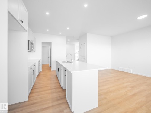 19422 22A Avenue, Edmonton, AB - Indoor Photo Showing Other Room