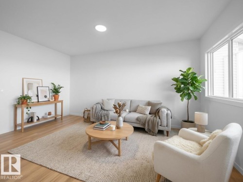 19422 22A Avenue, Edmonton, AB - Indoor Photo Showing Living Room