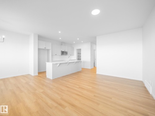 19422 22A Avenue, Edmonton, AB - Indoor Photo Showing Kitchen