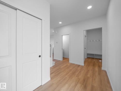 19422 22A Avenue, Edmonton, AB - Indoor Photo Showing Other Room