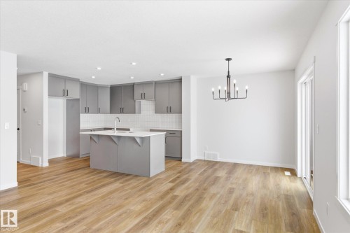 346 172 Avenue, Edmonton, AB - Indoor Photo Showing Kitchen