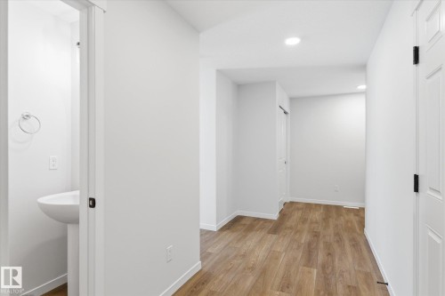 346 172 Avenue, Edmonton, AB - Indoor Photo Showing Other Room