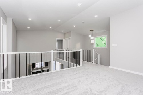 324 173 Avenue, Edmonton, AB - Indoor Photo Showing Other Room