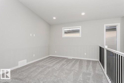 324 173 Avenue, Edmonton, AB - Indoor Photo Showing Other Room