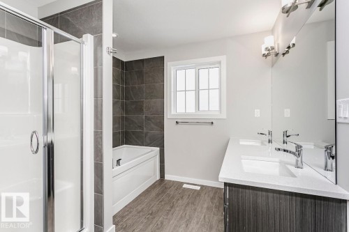 324 173 Avenue, Edmonton, AB - Indoor Photo Showing Bathroom