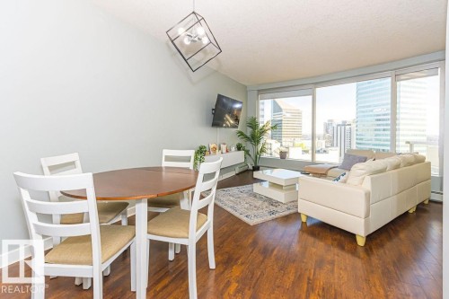 1404 10152 104 Street, Edmonton, AB - Indoor