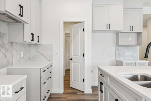 41 Gable Common, Spruce Grove, AB - Indoor Photo Showing Kitchen With Double Sink