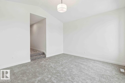 41 Gable Common, Spruce Grove, AB - Indoor Photo Showing Other Room
