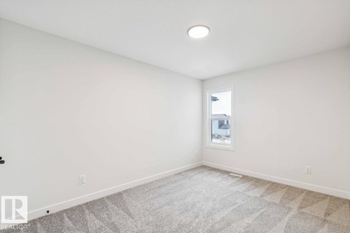 41 Gable Common, Spruce Grove, AB - Indoor Photo Showing Other Room