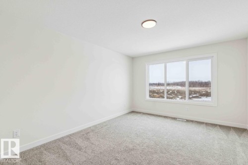 41 Gable Common, Spruce Grove, AB - Indoor Photo Showing Other Room