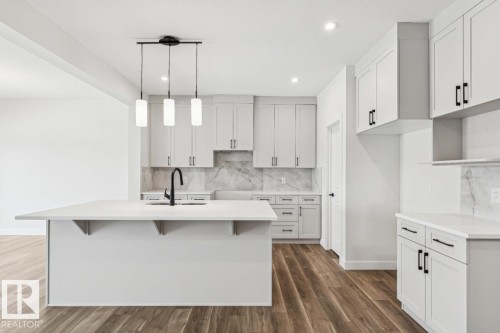 41 Gable Common, Spruce Grove, AB - Indoor Photo Showing Kitchen With Upgraded Kitchen