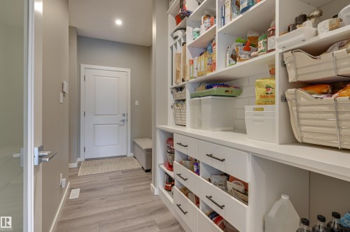 5158 Lark Crescent, Edmonton, AB 