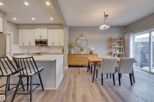 5158 Lark Crescent, Edmonton, AB 