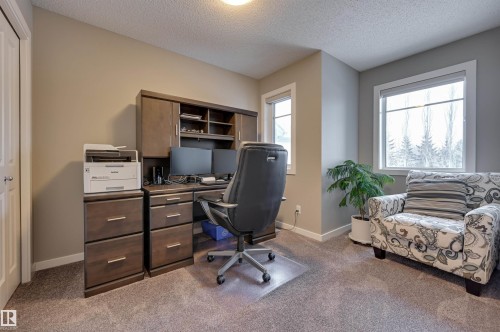 5158 Lark Crescent, Edmonton, AB 