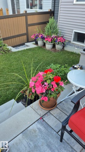 5158 Lark Crescent, Edmonton, AB 