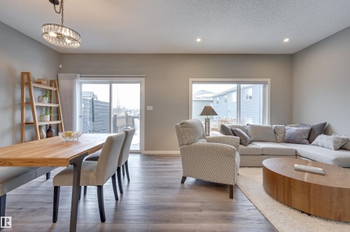 5158 Lark Crescent, Edmonton, AB - Indoor