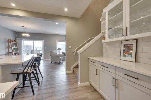 5158 Lark Crescent, Edmonton, AB - Indoor