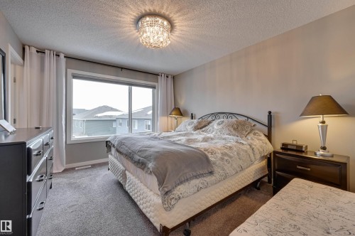 5158 Lark Crescent, Edmonton, AB - Indoor Photo Showing Bedroom